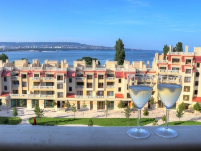 Varna South Bay Beach Residence - Lejlighed med udsigt til poolområde og gårdhave