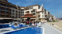 Obzor Beach Resort - 3 værelses ferie lejlighed - i første række til Sortehavet i Obzor